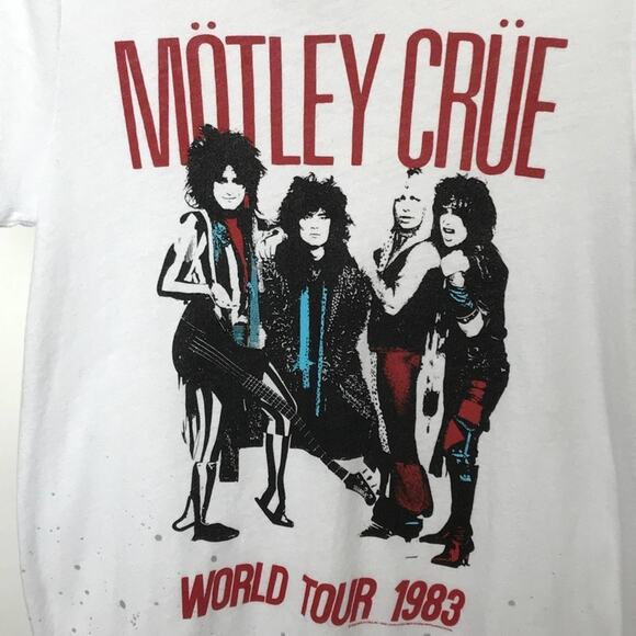 Chaser NWT Motley Crue World Tour 1983 Graphic Concert Tee - Picture 2 of 8